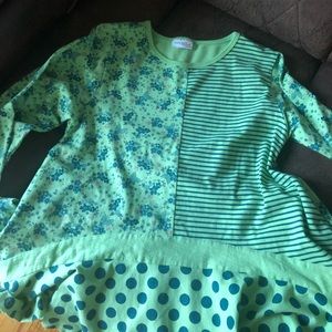 🛍🛍🛍Naartjie kids top light green. Size 10 years